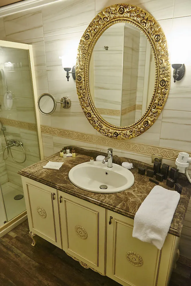 L'Agora Old Town Hotel & Bazaar Izmir 3*,